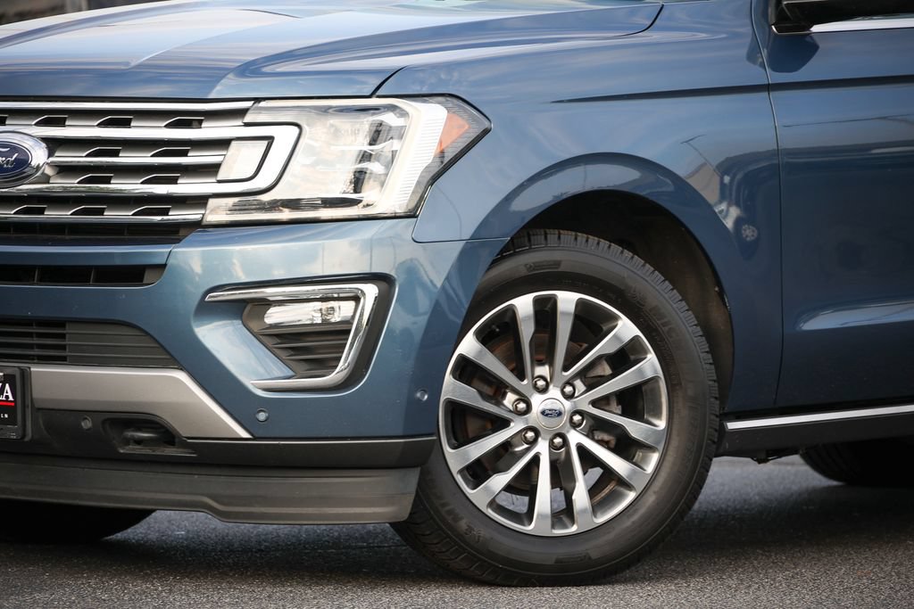 Used 2018 Ford Expedition Max Limited w/ Equipment Group 301A AWD/4WD image 19