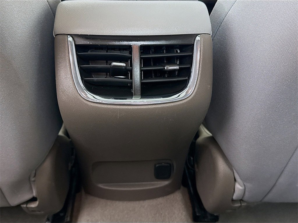 Used 2022 Chevrolet Malibu LT image 25