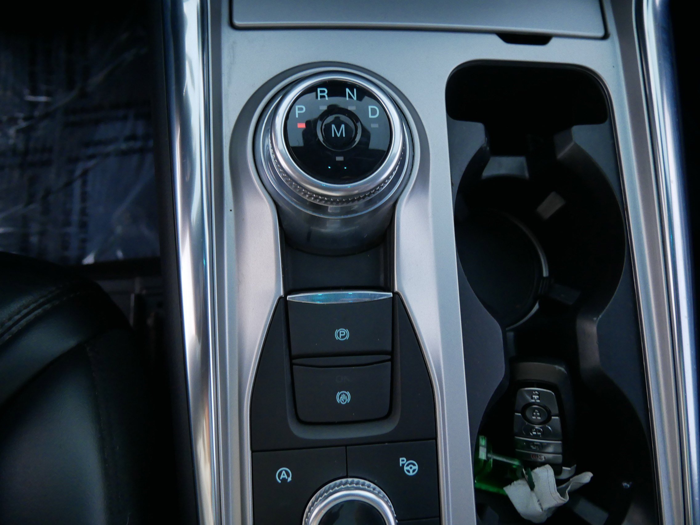 Certified 2020 Ford Explorer Platinum w/ Premium Technology Package image 24