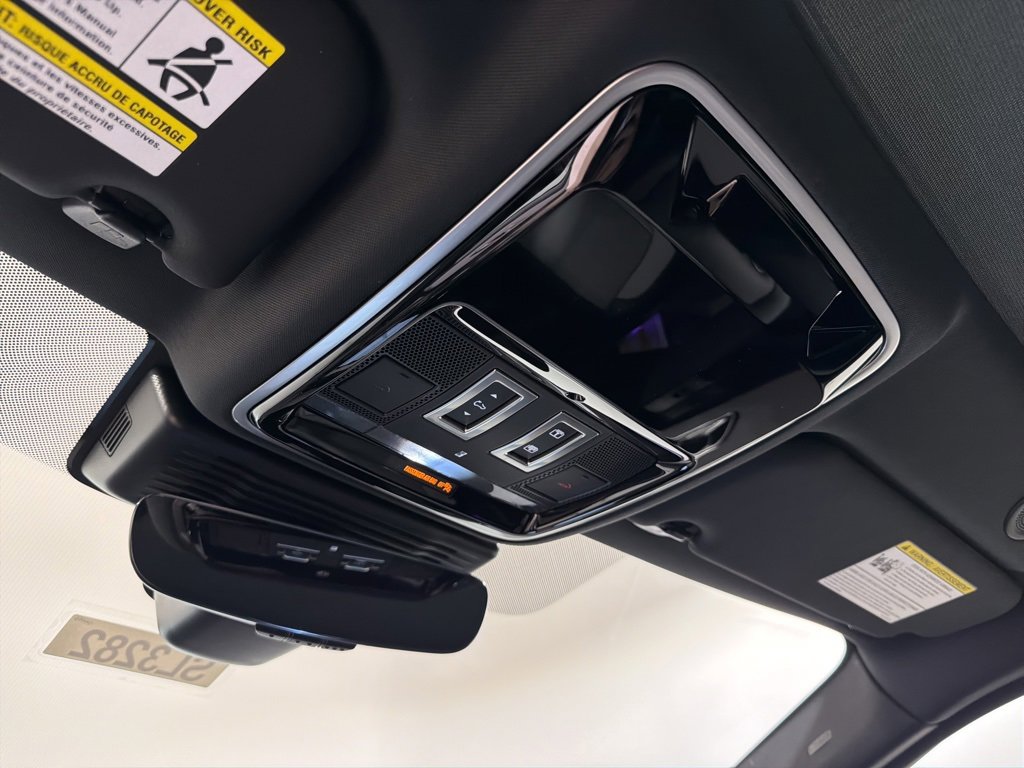 New 2026 Land Rover Range Rover Velar Dynamic SE image 18