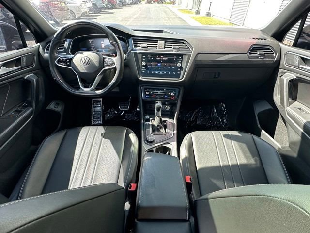 Used 2024 Volkswagen Tiguan SE R-Line AWD/4WD image 32