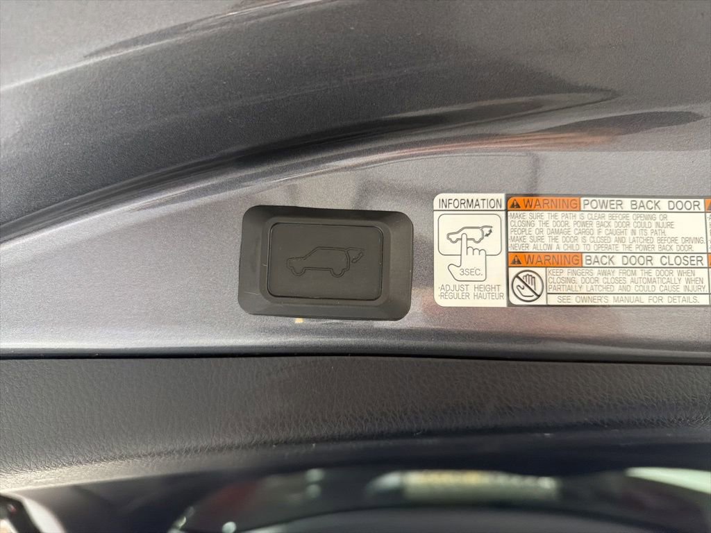 Used 2013 Toyota RAV4 Limited image 34