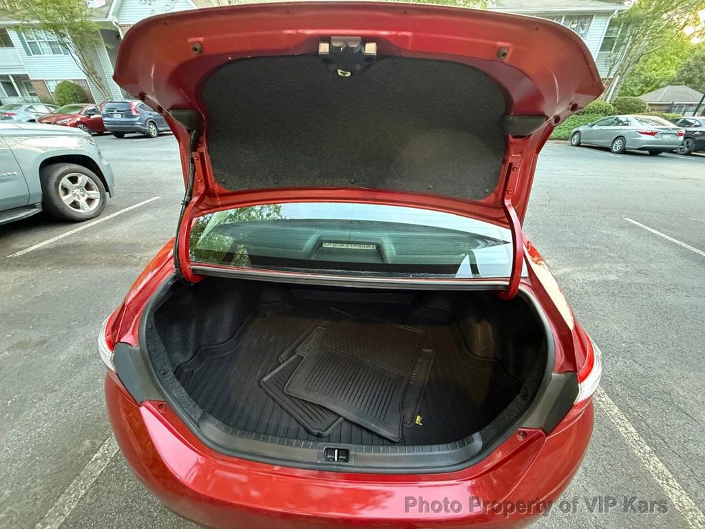 Used 2016 Toyota Corolla S image 18