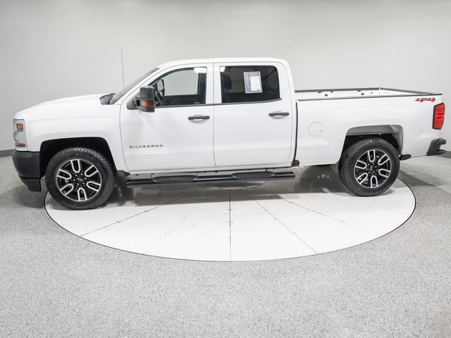 Used 2018 Chevrolet Silverado 1500 W/T w/ Trailering Package AWD/4WD image 29