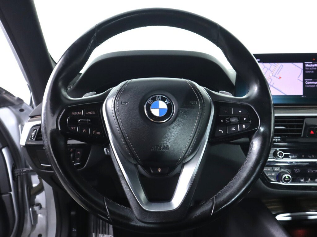 Used 2021 BMW 530i xDrive w/ Convenience Package AWD/4WD image 11