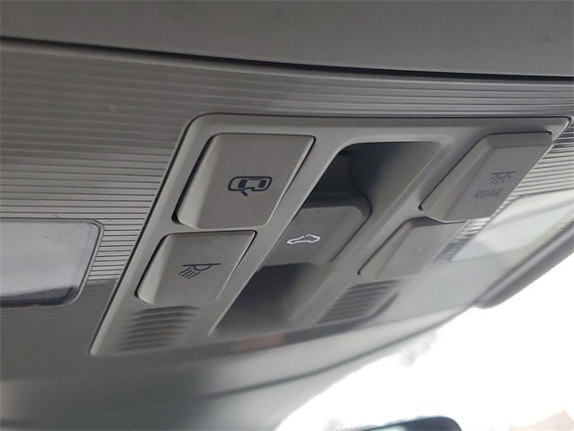 Used 2023 Volkswagen Jetta SE image 28