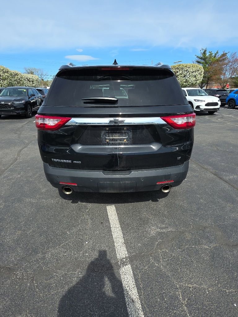 Used 2018 Chevrolet Traverse LT w/ LPO, Black Accent Package AWD/4WD image 8