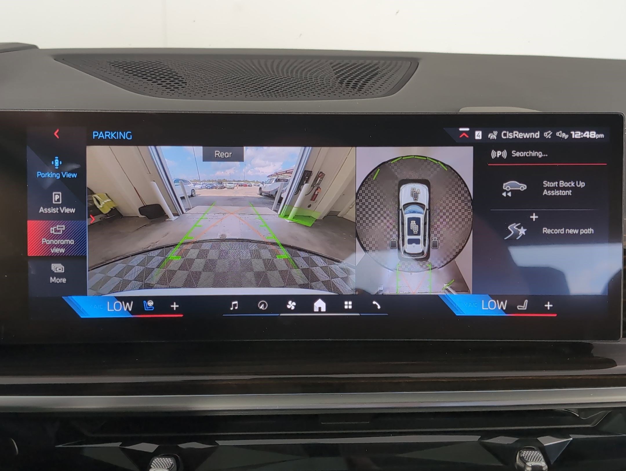 New 2026 BMW X7 M60i image 24