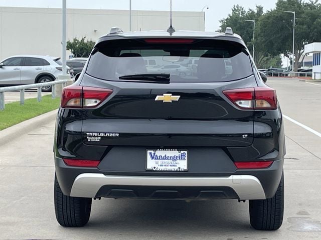Used 2023 Chevrolet TrailBlazer LT FWD image 5