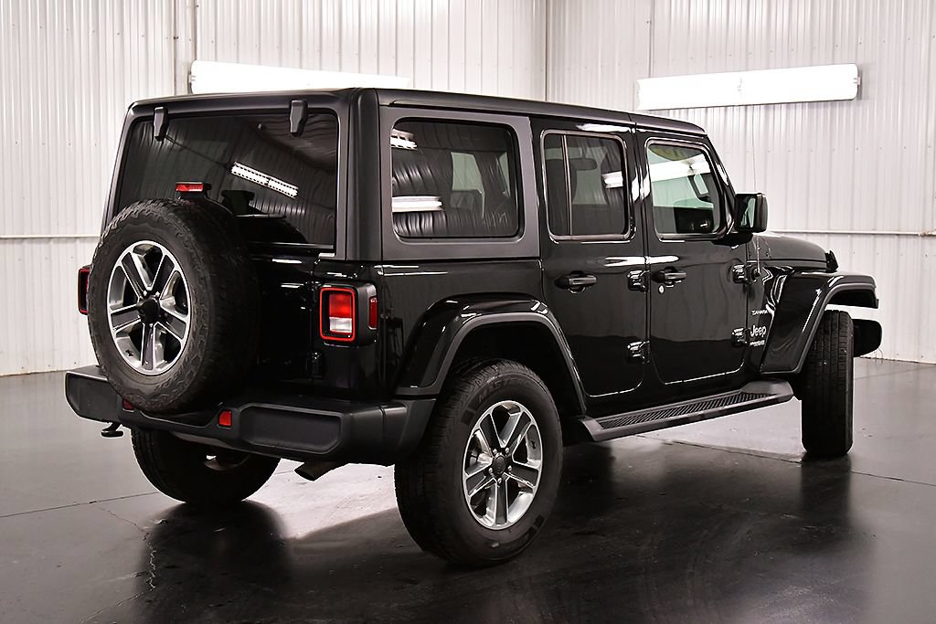 Used 2019 Jeep Wrangler Unlimited Sahara AWD/4WD image 7
