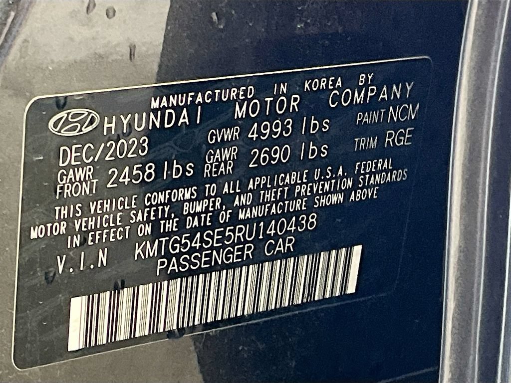 Used 2024 Genesis G70 3.3T Advanced AWD/4WD image 34