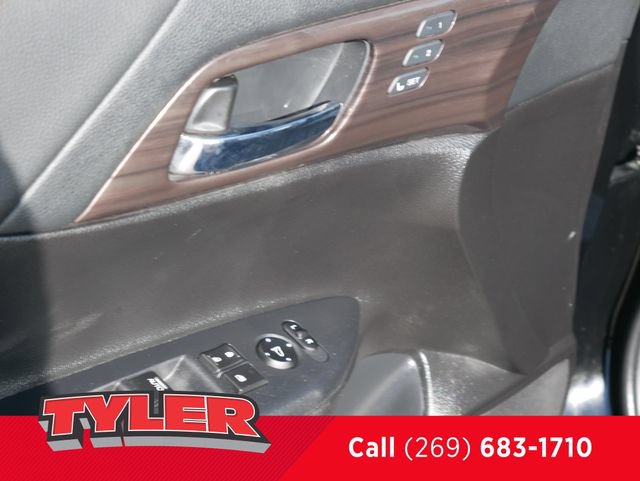 Used 2017 Honda Accord EX-L image 20