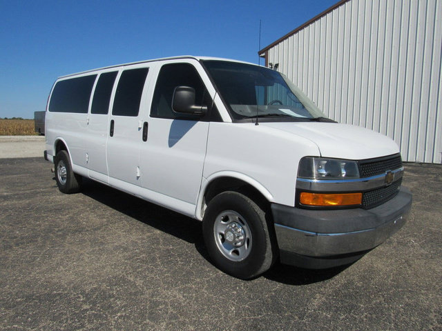 Used 2019 Chevrolet Express 3500 LT w/ LT Preferred Equipment Group RWD image 9