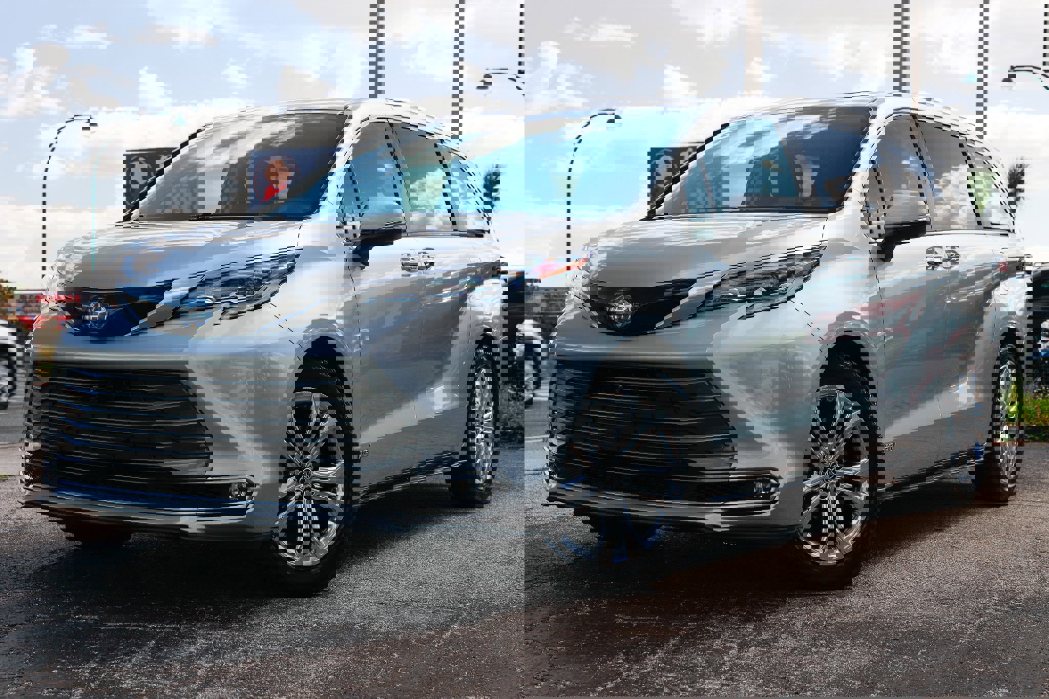 Used 2021 Toyota Sienna Platinum