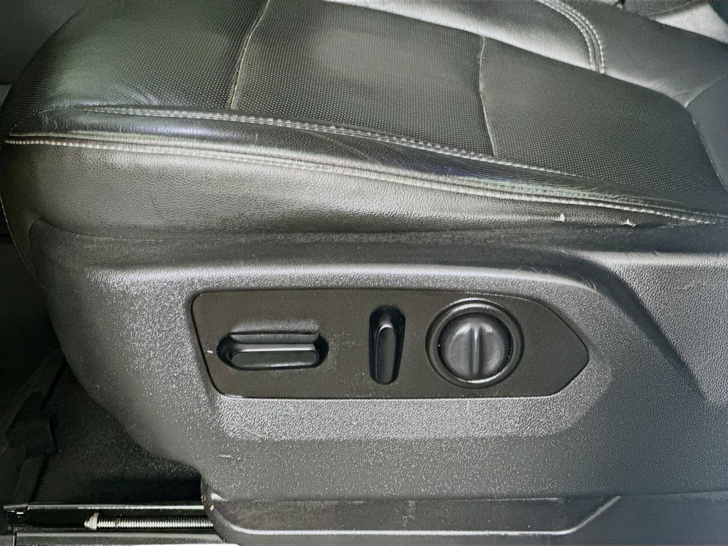 Used 2020 GMC Sierra 1500 SLT w/ SLT Premium Plus Package image 23