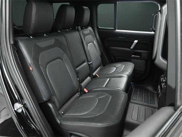 Used 2023 Land Rover Defender 110 X-Dynamic SE image 18