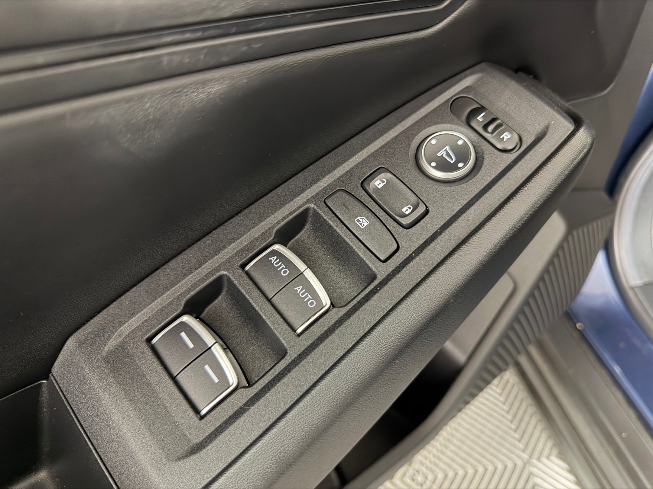 Certified 2024 Honda Accord EX image 10