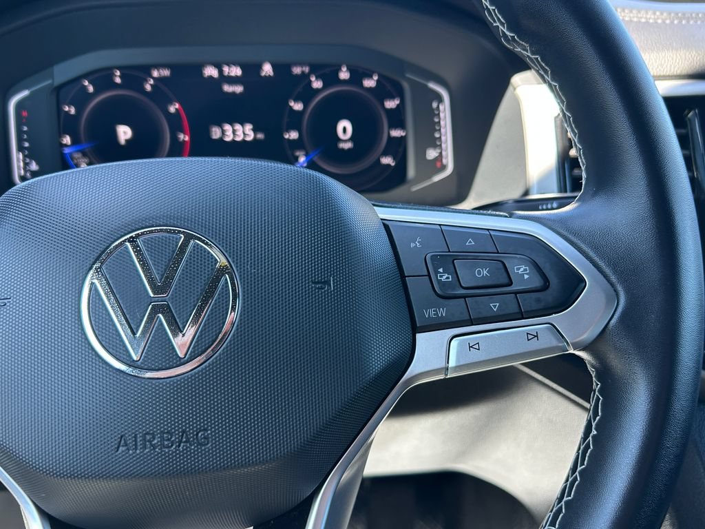 Used 2023 Volkswagen Atlas Cross Sport SE w/ Black Wheel Package AWD/4WD image 19