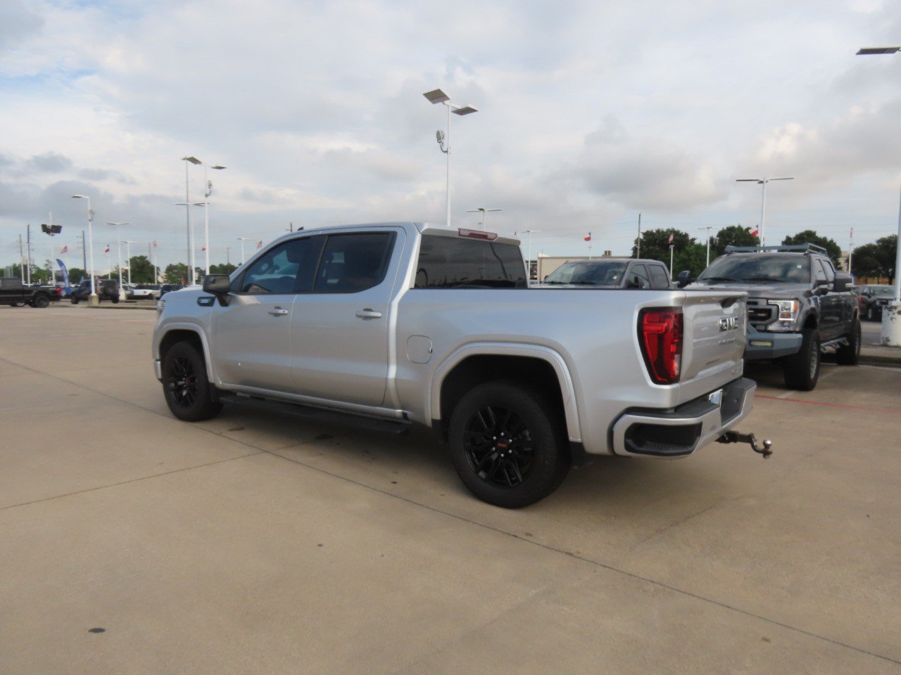 Used 2020 GMC Sierra 1500 Elevation w/ Elevation Value Package RWD image 16