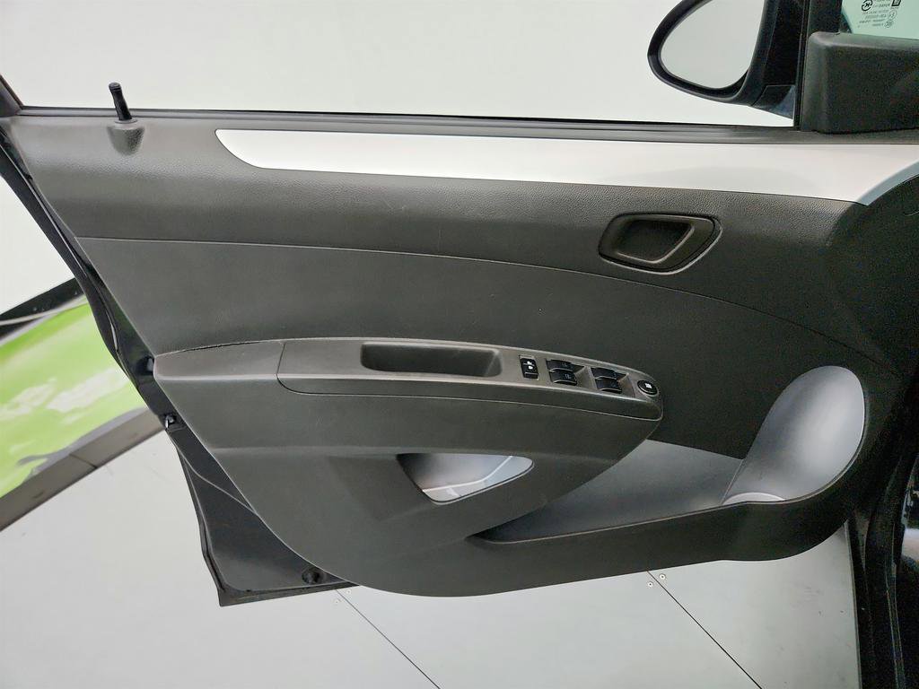 Used 2013 Chevrolet Spark LT image 20