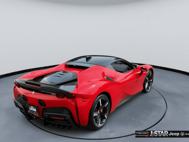 Used 2022 Ferrari SF90 Stradale AWD/4WD image 5
