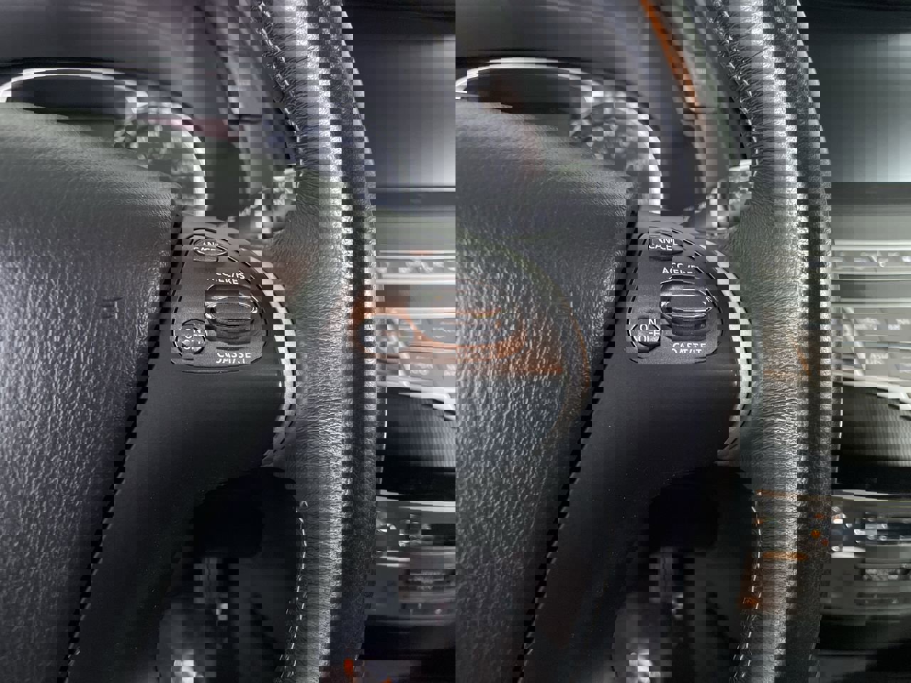 Used 2019 INFINITI QX60 Luxe w/ Essential Package image 31