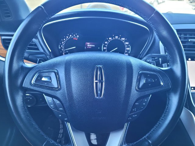Used 2019 Lincoln MKC Select w/ Select Plus Package FWD image 26
