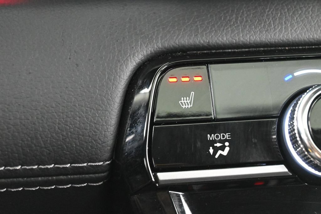 Used 2025 Honda Pilot Touring image 23