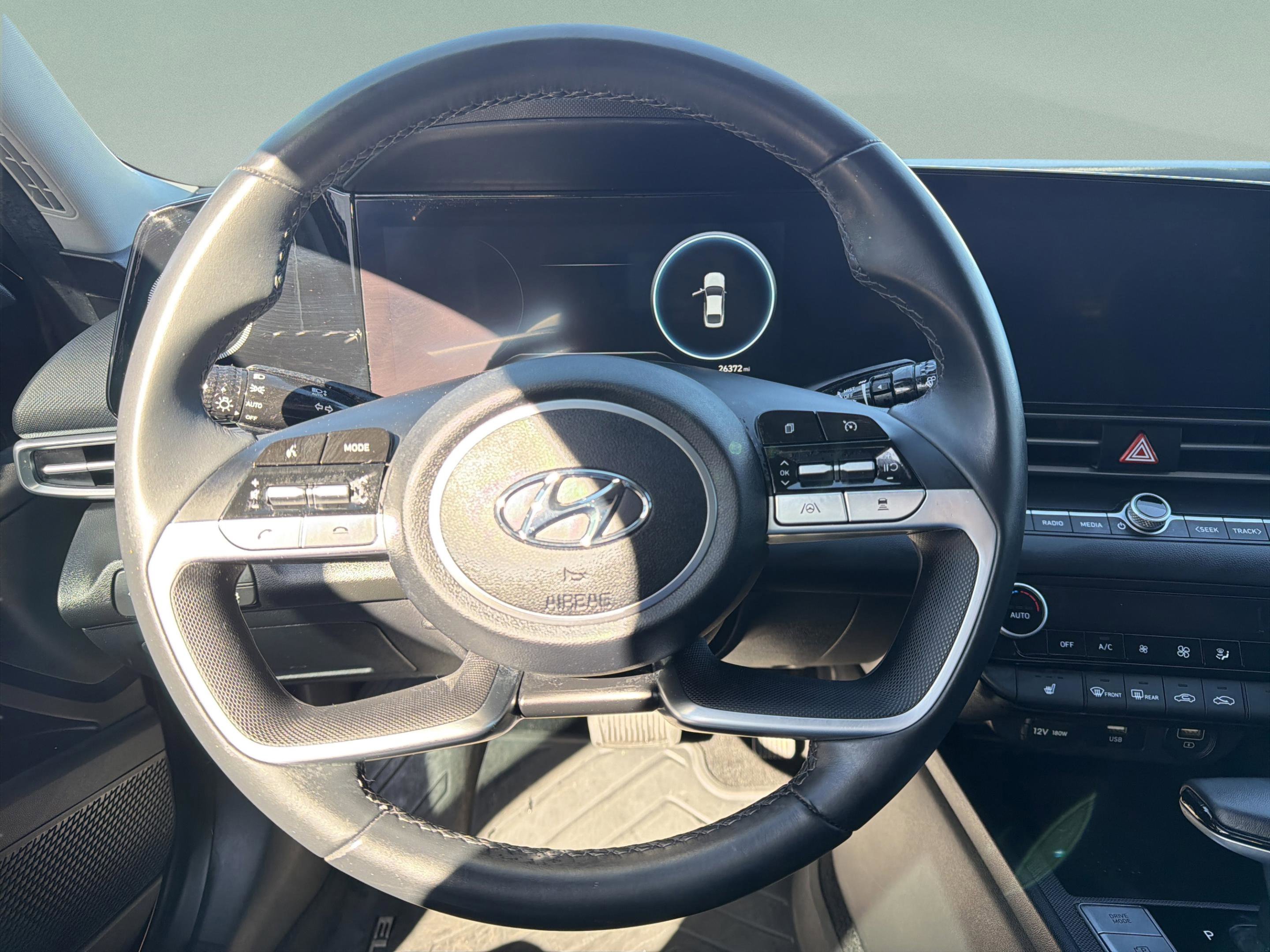 Used 2023 Hyundai Elantra SEL w/ Convenience Package image 13