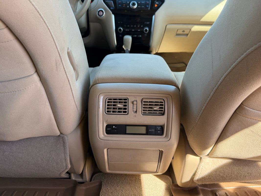 Used 2013 Nissan Pathfinder S AWD/4WD image 22