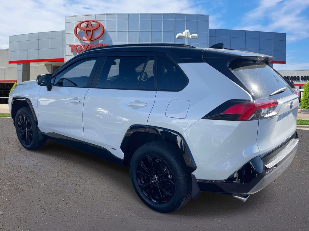 Used 2022 Toyota RAV4 XSE w/ XSE Grade Weather Package AWD/4WD image 8