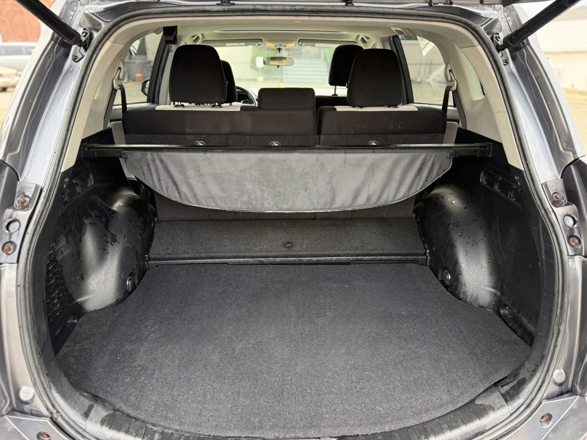 Used 2016 Toyota RAV4 XLE AWD/4WD image 28