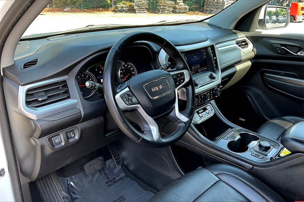Certified 2023 GMC Acadia SLT image 15