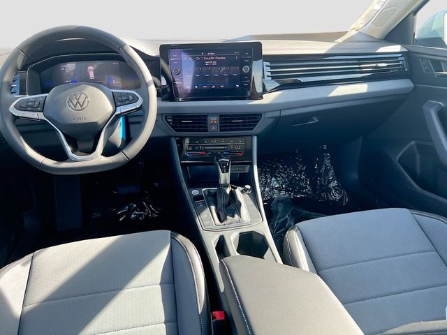 New 2025 Volkswagen Jetta SE image 23