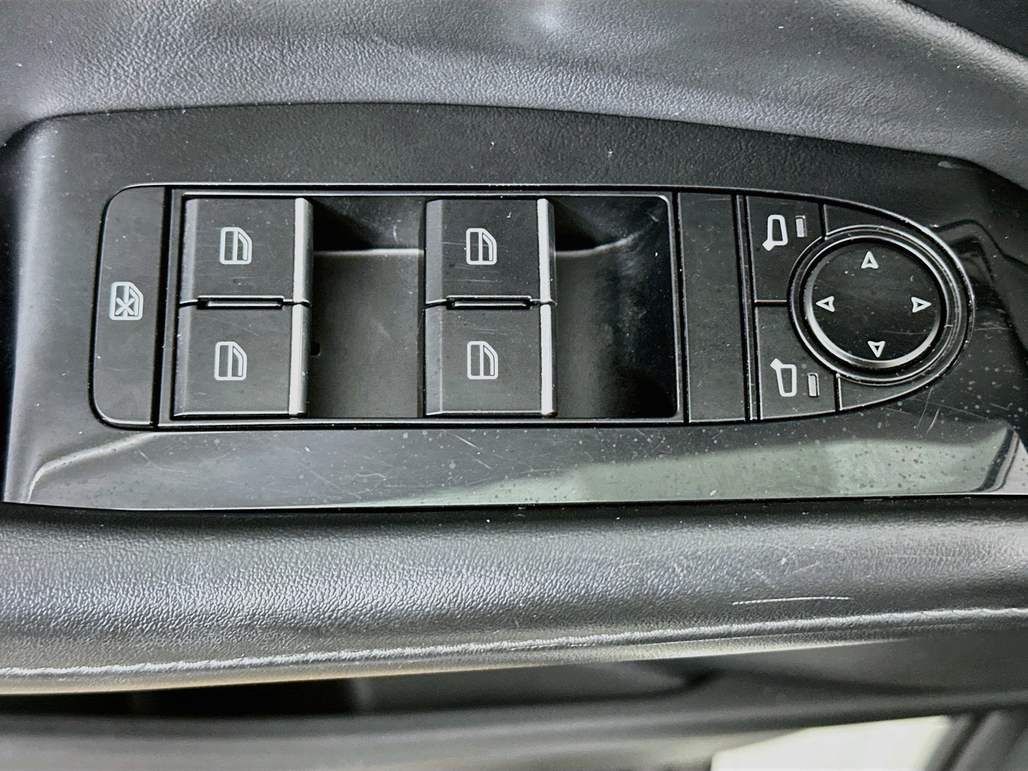 Used 2025 MAZDA CX-30 AWD 2.5 S w/ Preferred Package image 15