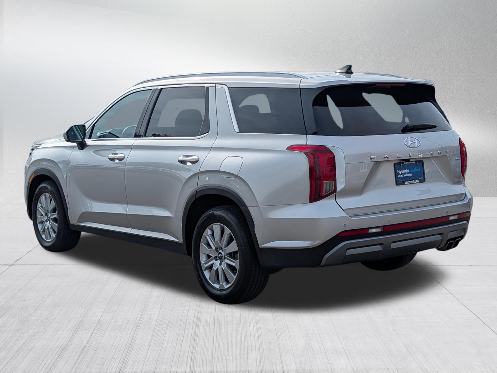 Certified 2025 Hyundai Palisade SEL AWD/4WD image 5