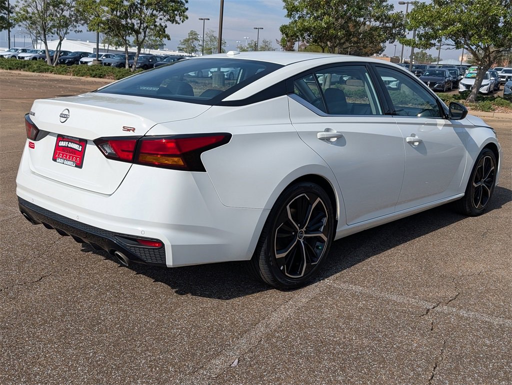 Used 2024 Nissan Altima 2.5 SR image 7