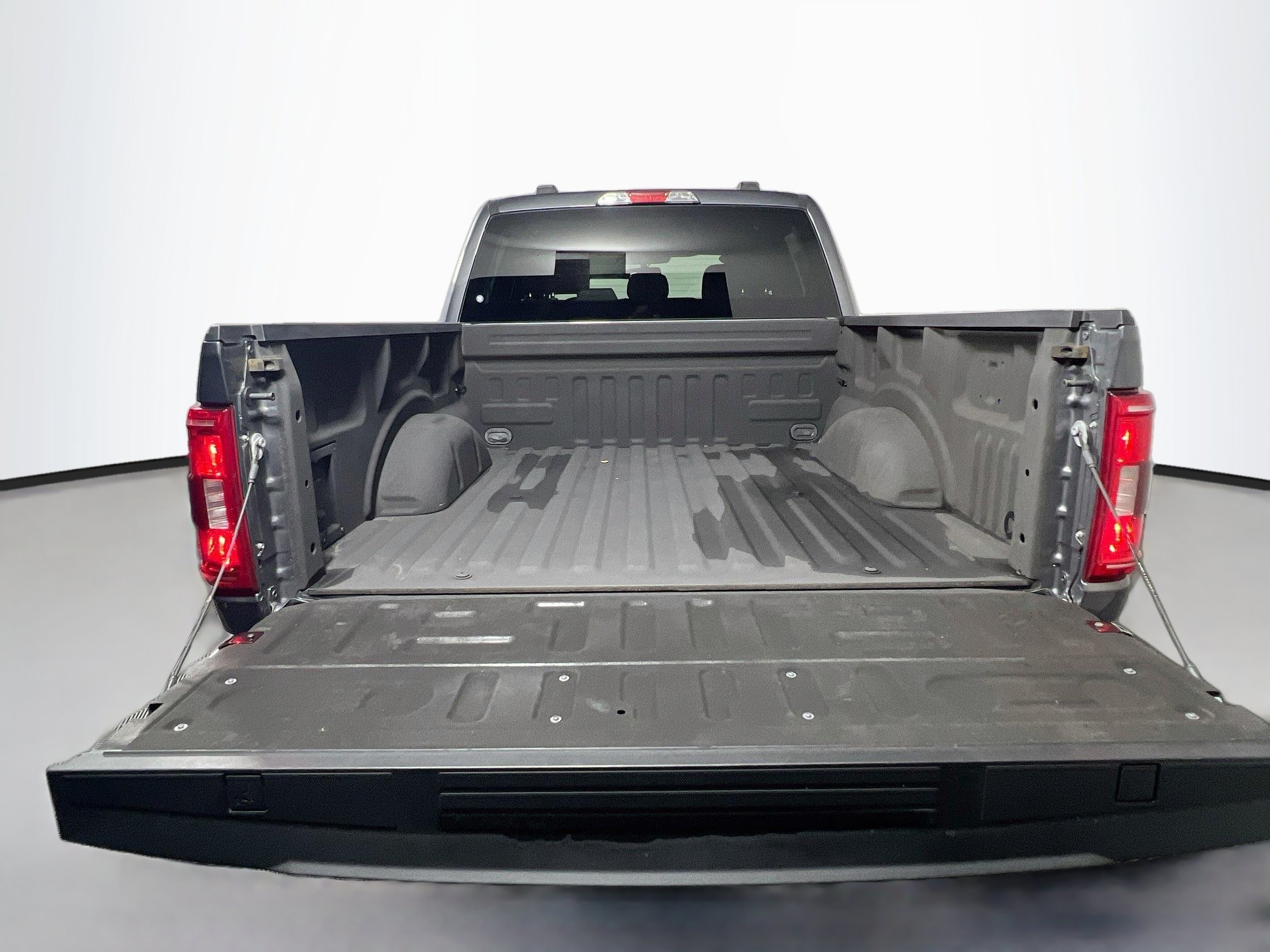 Used 2023 Ford F150 XL w/ STX Black Appearance Package AWD/4WD image 32