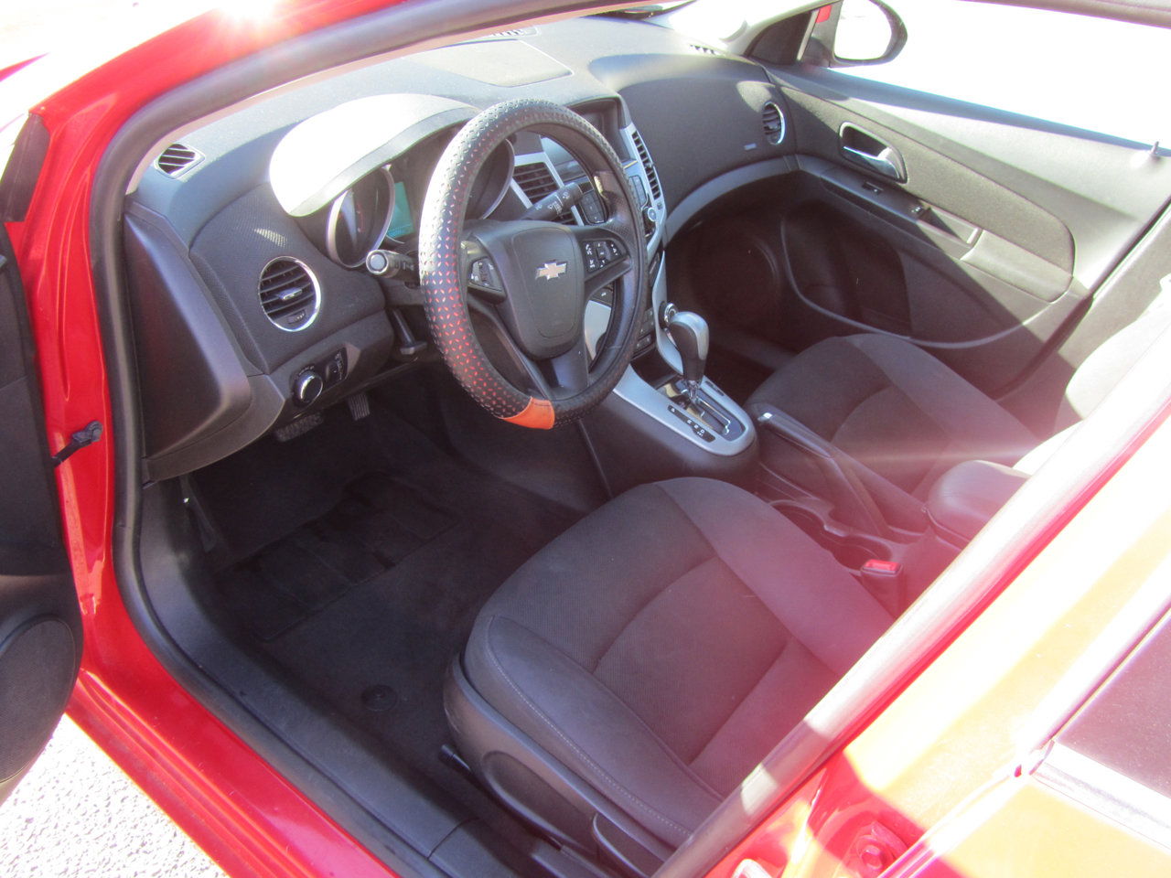 Used 2015 Chevrolet Cruze LT image 14