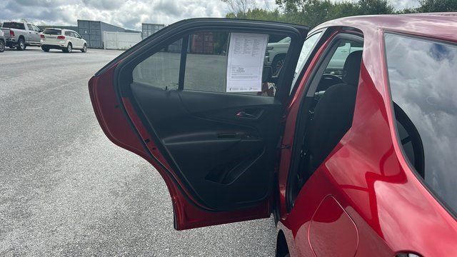 Certified 2022 Chevrolet Equinox LT image 2