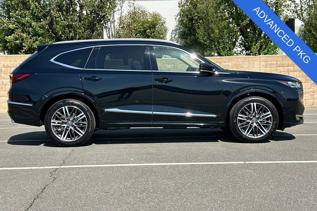 Used 2025 Acura MDX SH-AWD w/ Advance Package image 3