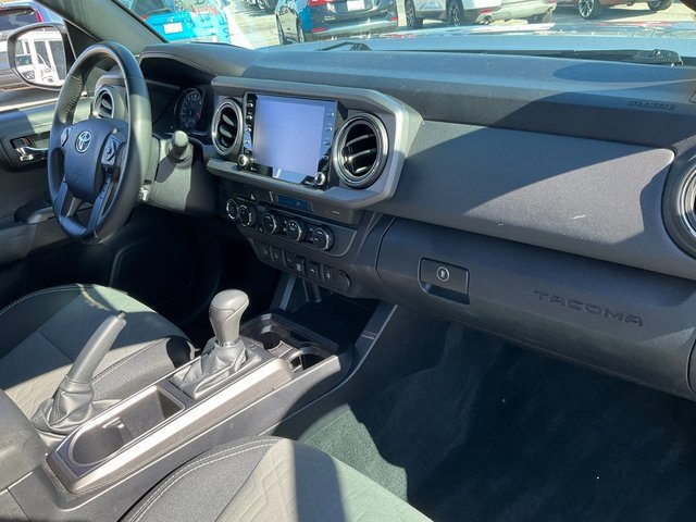 Used 2022 Toyota Tacoma TRD Off-Road w/ Technology Package image 19