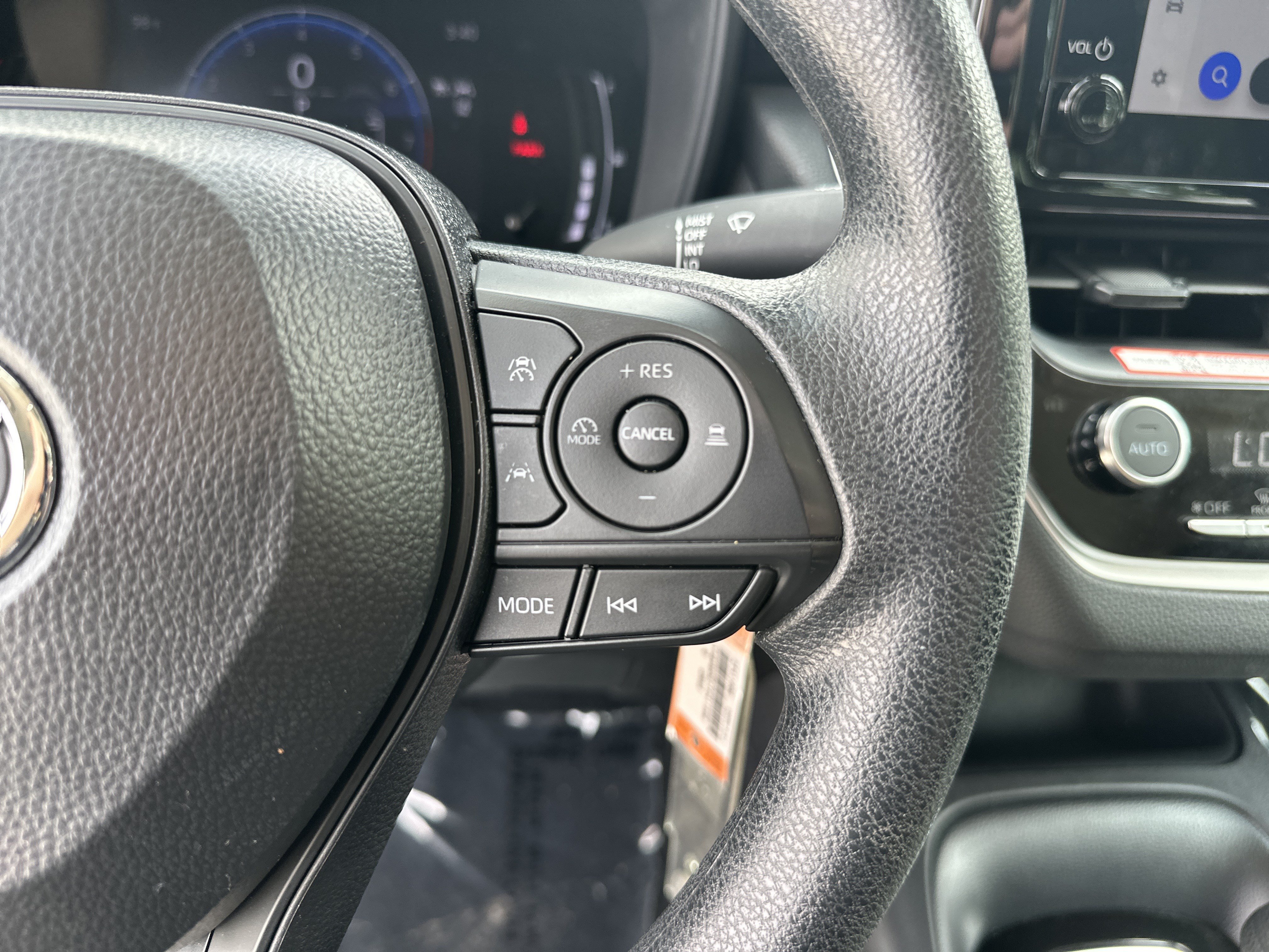 Certified 2026 Toyota Corolla LE FWD image 20