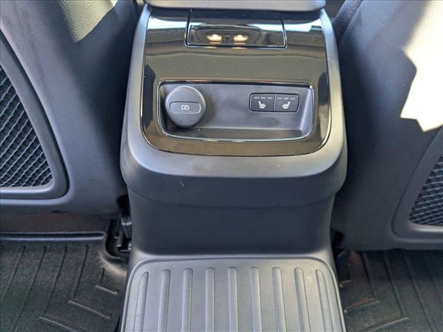 Used 2024 Volvo S60 T8 Plus w/ Climate Package image 18