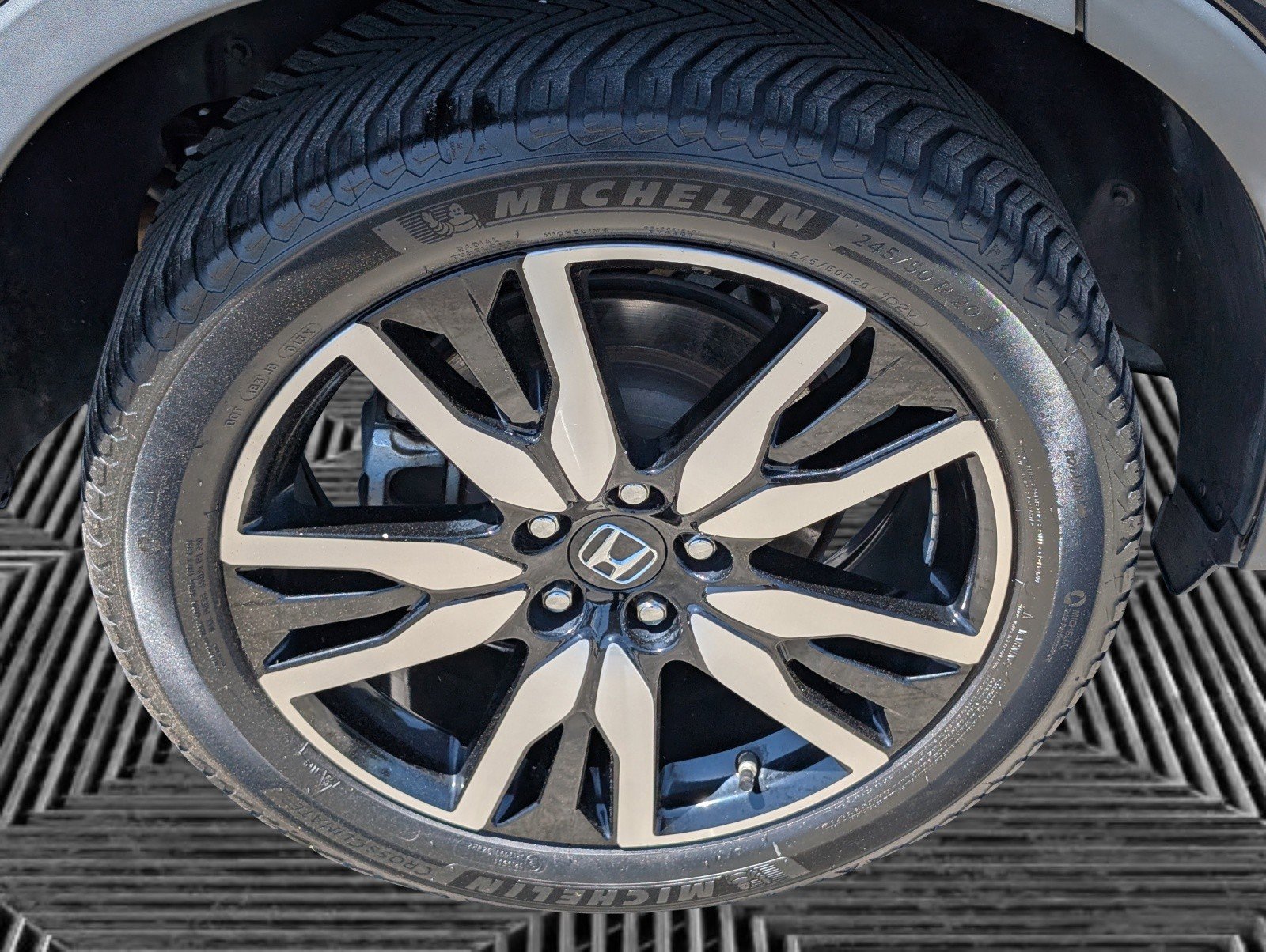 Used 2019 Honda Pilot Elite image 26