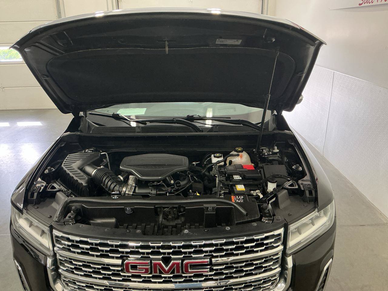 Used 2023 GMC Acadia Denali w/ Black Diamond Edition AWD/4WD image 31