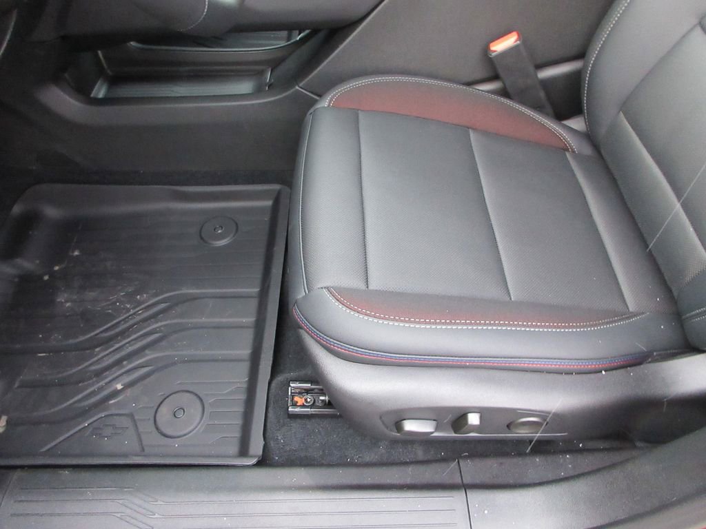 New 2026 Chevrolet Equinox EV RS image 21