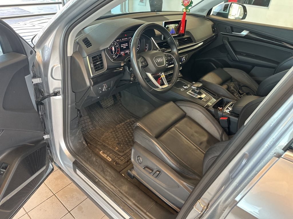 Used 2018 Audi Q5 Premium Plus w/ Premium Plus Package AWD/4WD image 8