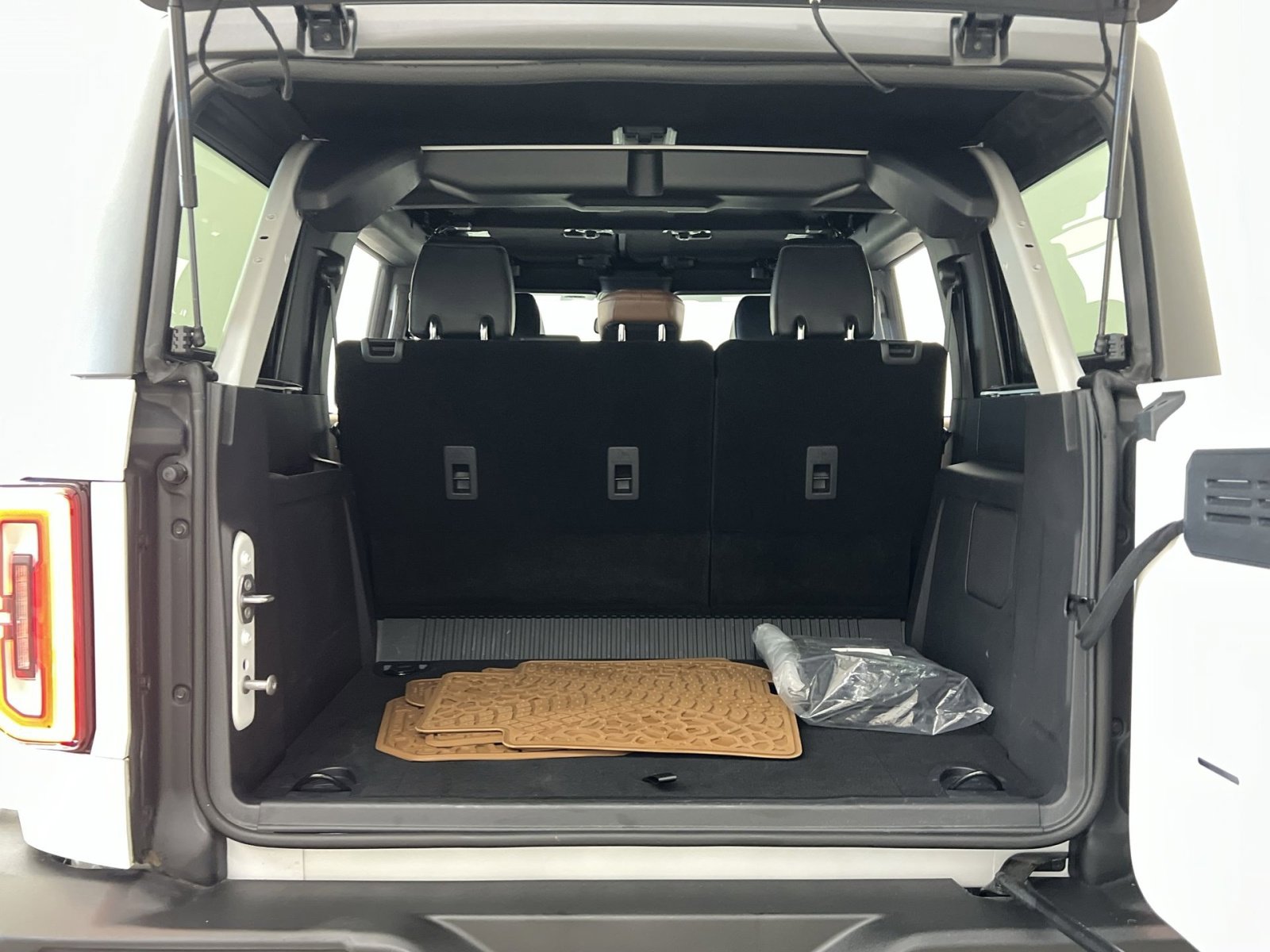 Used 2024 Ford Bronco Outer Banks image 30