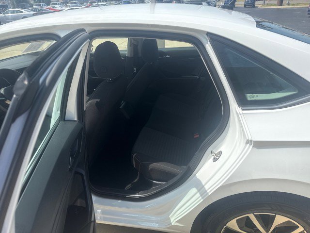 Used 2024 Volkswagen Jetta S image 9